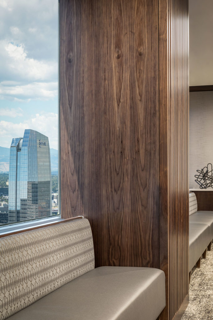 HIGHPOINT RESOURCES DENVER Corporate Interior Design Boardroom Booth ...