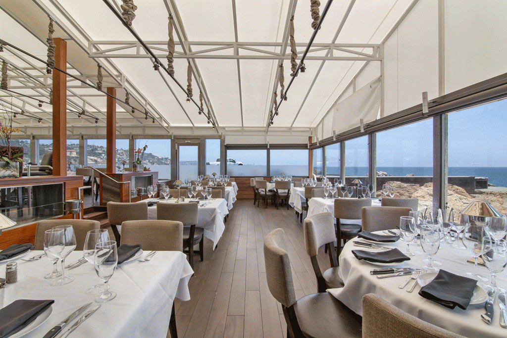 Mastro’s_Malibu_restaurant_interior_design_seating-11