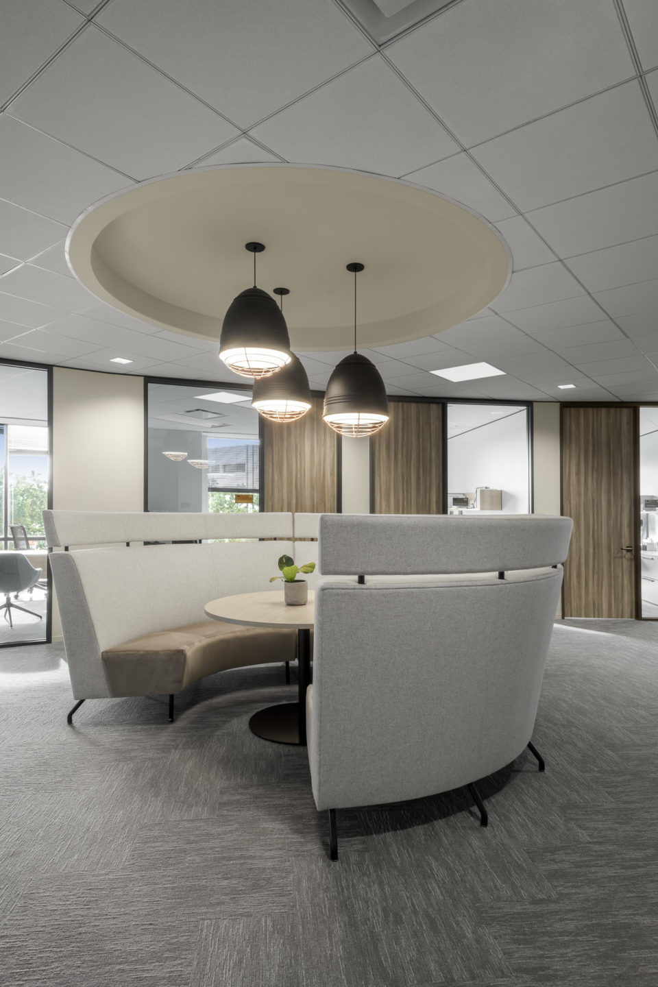 Encino Energy_Collaboration Area with Round Booth