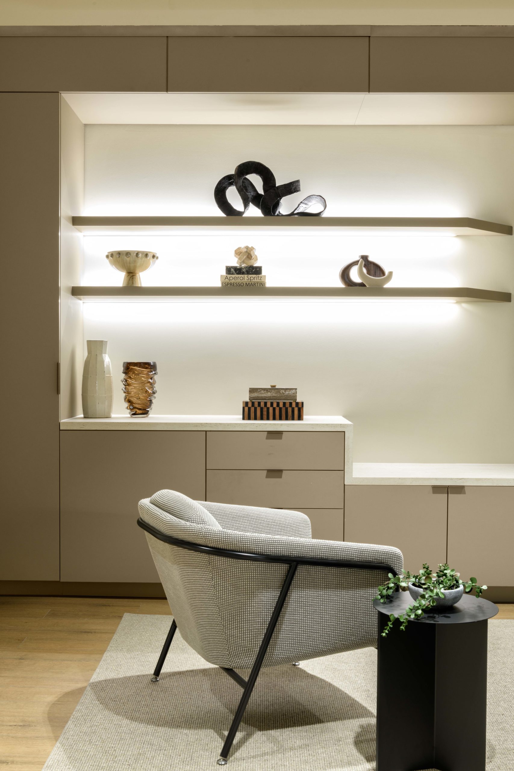 Reynolds & Frizzell_Houston_Corporate Interiors_Employee Lounge Detail ...